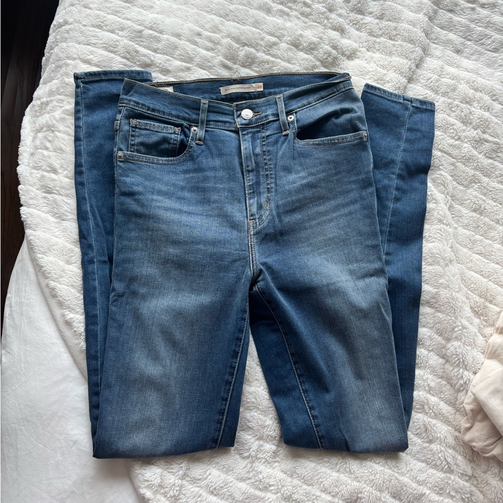 Levi's Blue Mile High Super Skinny Jeans - 32 inseam